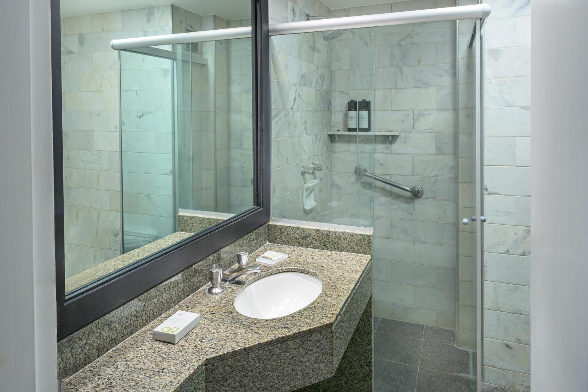 Superior com Cama de Casal,1681724832:JPEG